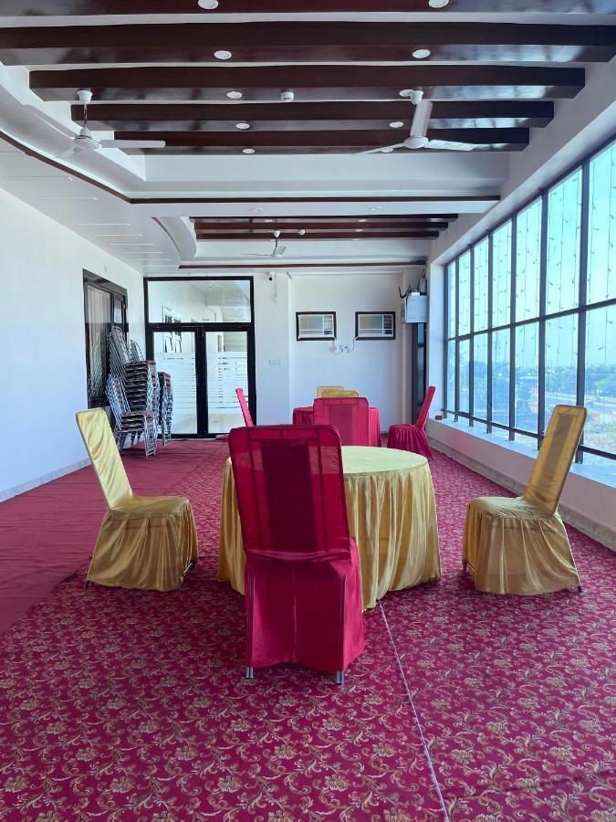 Mangalam Grand Ξενοδοχείο Λάκναου Εξωτερικό φωτογραφία